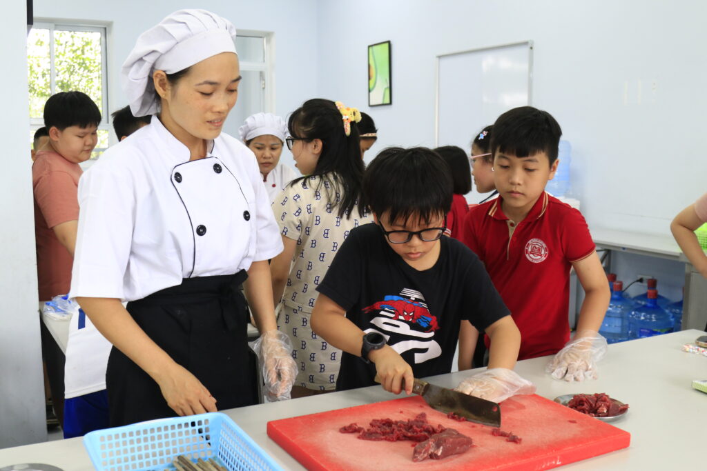 SUMMER CAMP TIMES SCHOOL 2024: VÀO BẾP CÙNG TIMESERS THÔI NÀO!